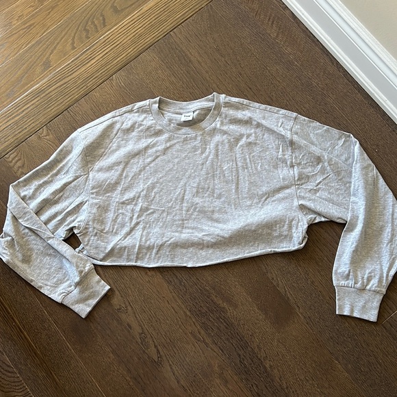 TNA cropped long sleeve - Picture 1 of 2